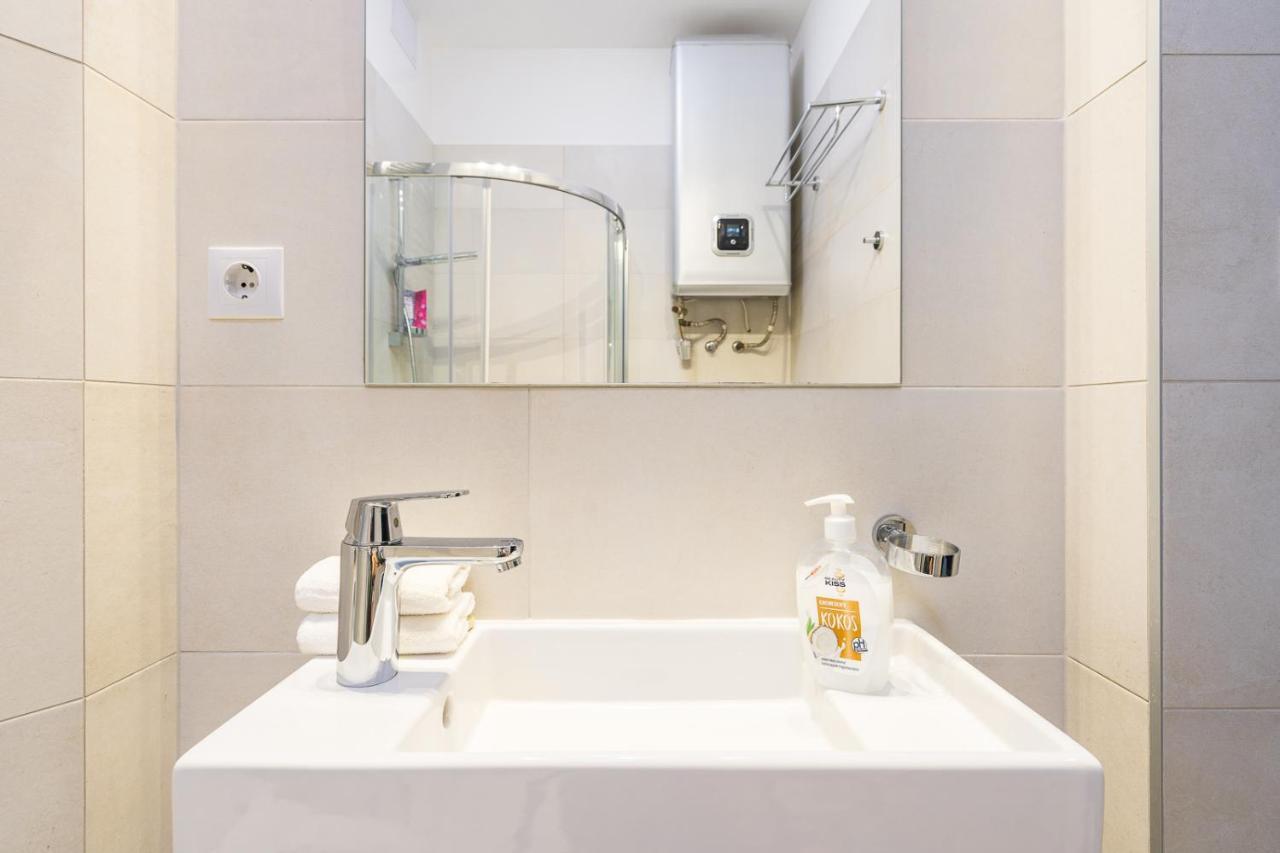 Bright Studio With Parliament View, Free Parking Βουδαπέστη Εξωτερικό φωτογραφία